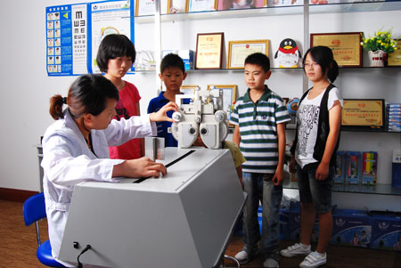 易视康：“看见”梦工厂