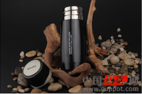 一只保温杯礼品不止能装水还可盛满温暖
